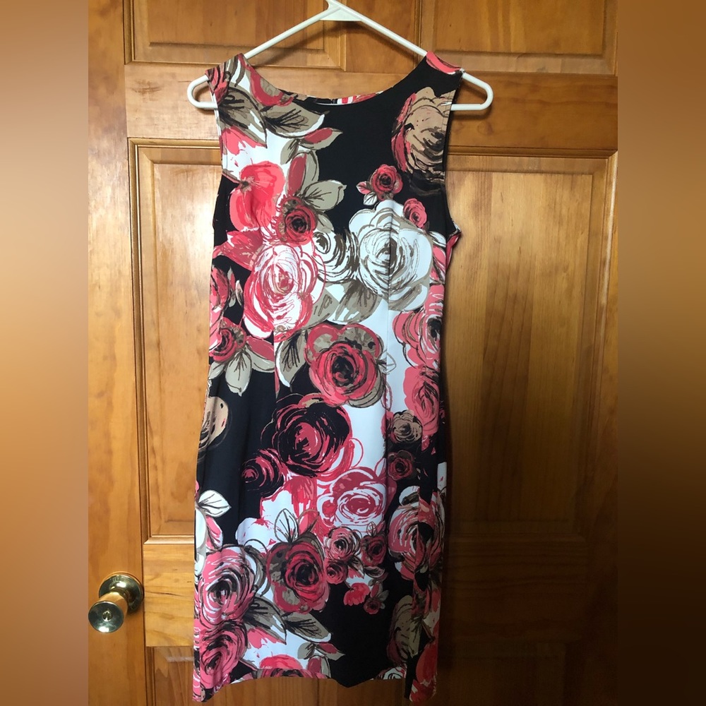 BUNDLE 7 DRESSES FOR $30 Covington Floral Dress. Size 6 NWOT